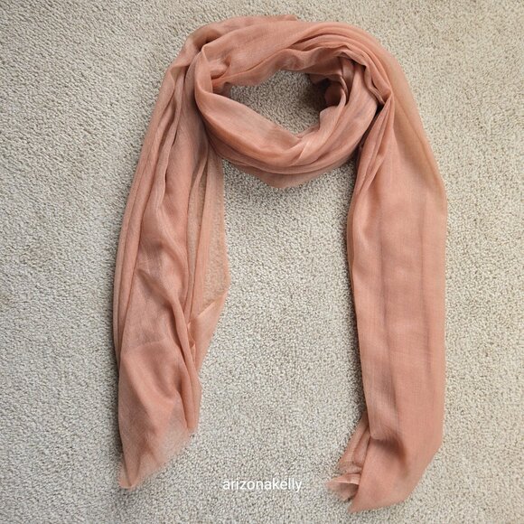 NWOT Ovcio Cashmere Featherlight Scarf in Mocha - Picture 2 of 13